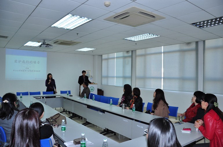 william威廉中文女性系列讲座之七——爱护我们的嗓音圆满结束