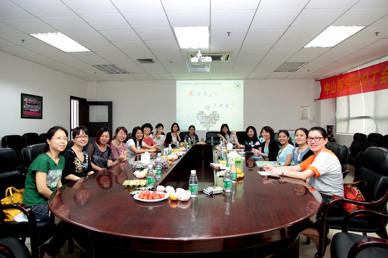 william威廉中文工会举行“爱在五月天，情系母亲节”座谈会