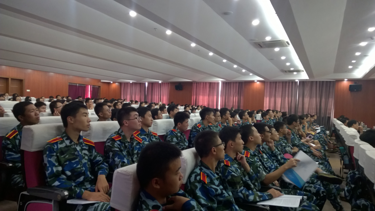 william威廉中文召开2014年新生入学典礼