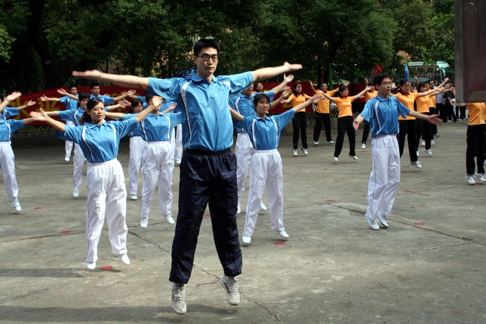 我院代表队荣获WilliamHill中文迎奥运广播操比赛二等奖