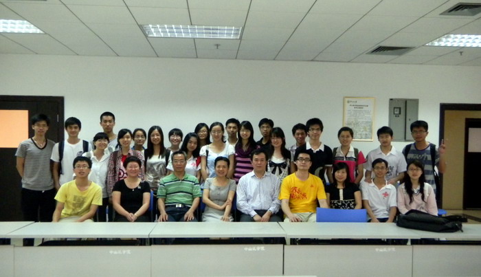 药理支部与09二支部举行“师生党员下午茶”活动