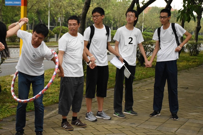 爱护地球•医路同行----william威廉中文举行师生徒步赛活动