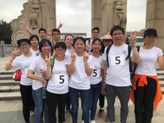 爱护地球•医路同行----william威廉中文举行师生徒步赛活动