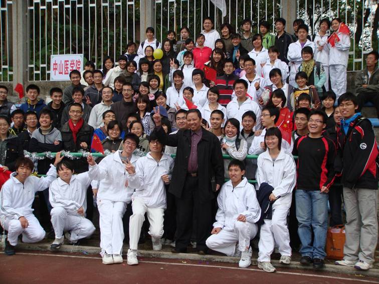 我院学生代表队在校庆运动会上获优异成绩