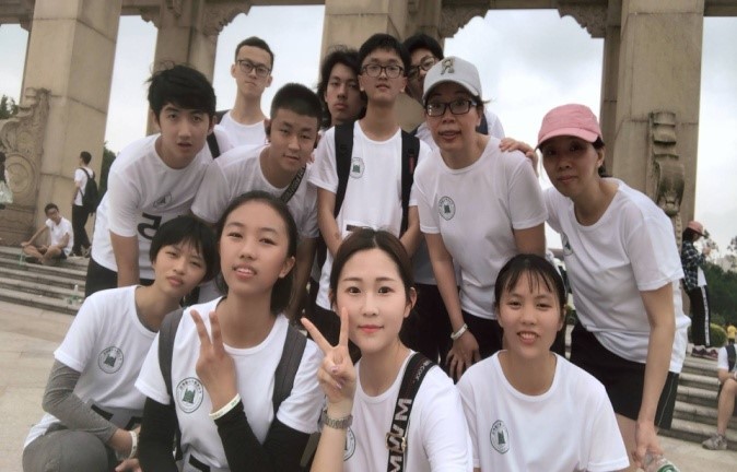 爱护地球•医路同行----william威廉中文举行师生徒步赛活动