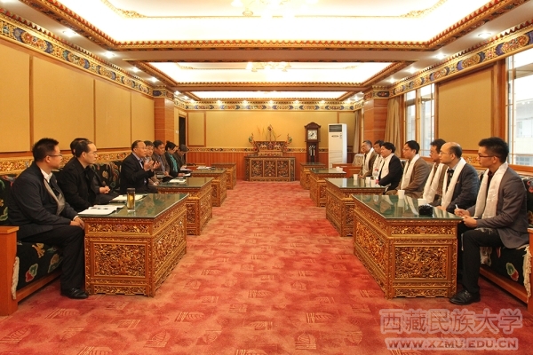 学院领导和专家到西藏民大交流并看望援藏干部