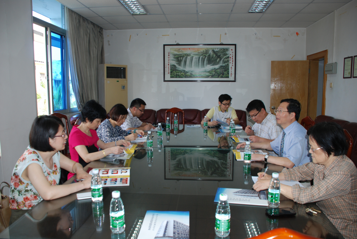 湖北医药学院严世荣副院长率队到WilliamHill中文法医鉴定中心交流考察