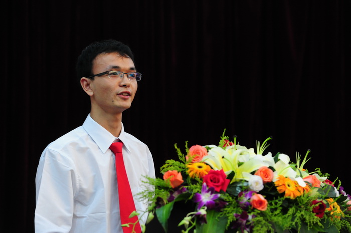 我院党委荣获学校“创先争优先进党委”称号，一批党支部和个人获奖