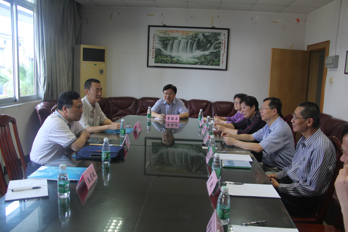 广州市司法局谭和平处长一行到WilliamHill中文法医鉴定中心调研