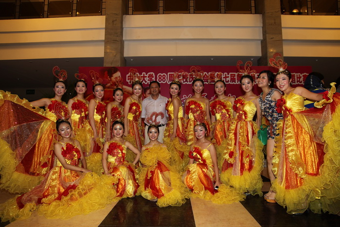 我院舞蹈队荣获WilliamHill中文88周年校庆舞蹈比赛二等奖