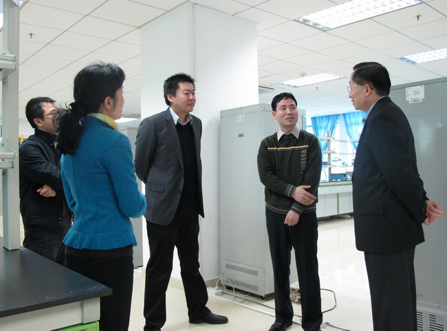 郑德涛书记到我院调研