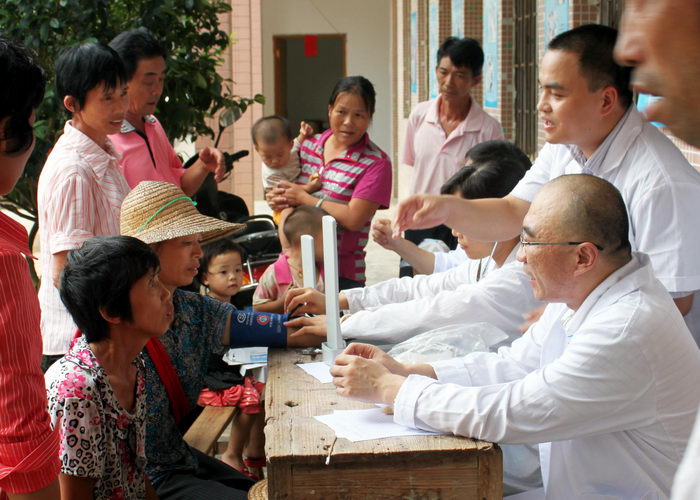 教师节，我们带去健康和希望——实验教学中心党支部到WilliamHill中文对口扶贫村开展最佳党日活动