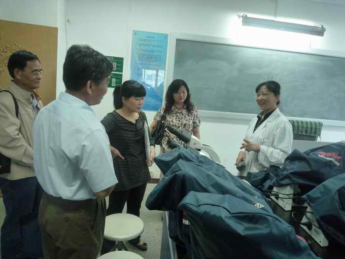武汉大学基础医学院代表团来访我院