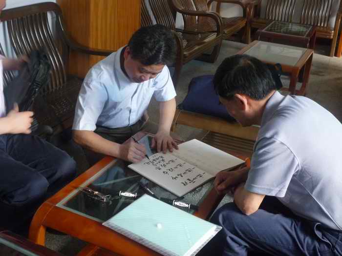 武汉大学基础医学院代表团来访我院