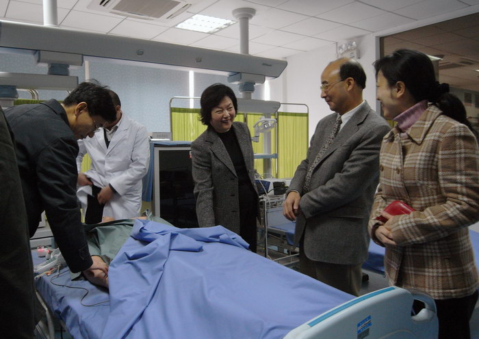 雷于蓝副省长到william威廉中文考察调研