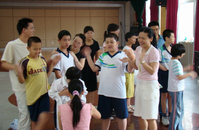 党旗指引下，爱心启智行——药理党支部“爱心启智行”党日活动