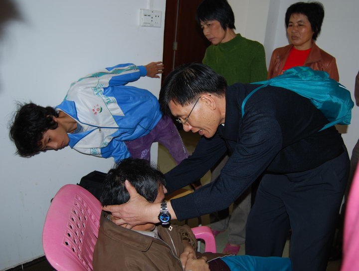 我院十个教工党支部赴湛江开展城乡基层党支部互帮互助活动