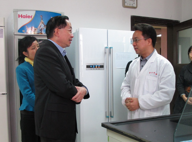 郑德涛书记到我院调研