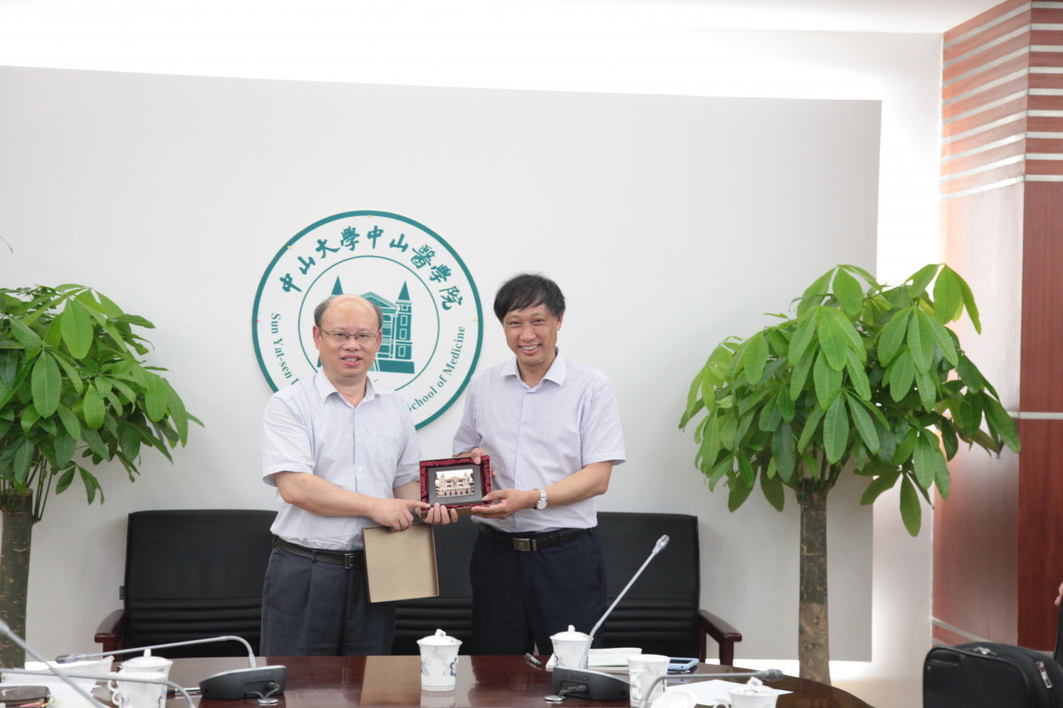 苏州大学医学部到我院调研