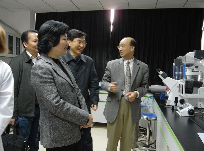 雷于蓝副省长到william威廉中文考察调研